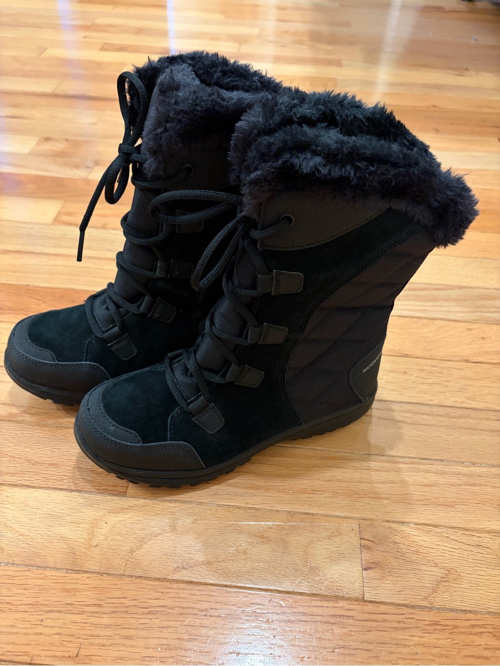 Columbia Ice Maiden II Black Waterproof Winter Boots Faux Fur Collar